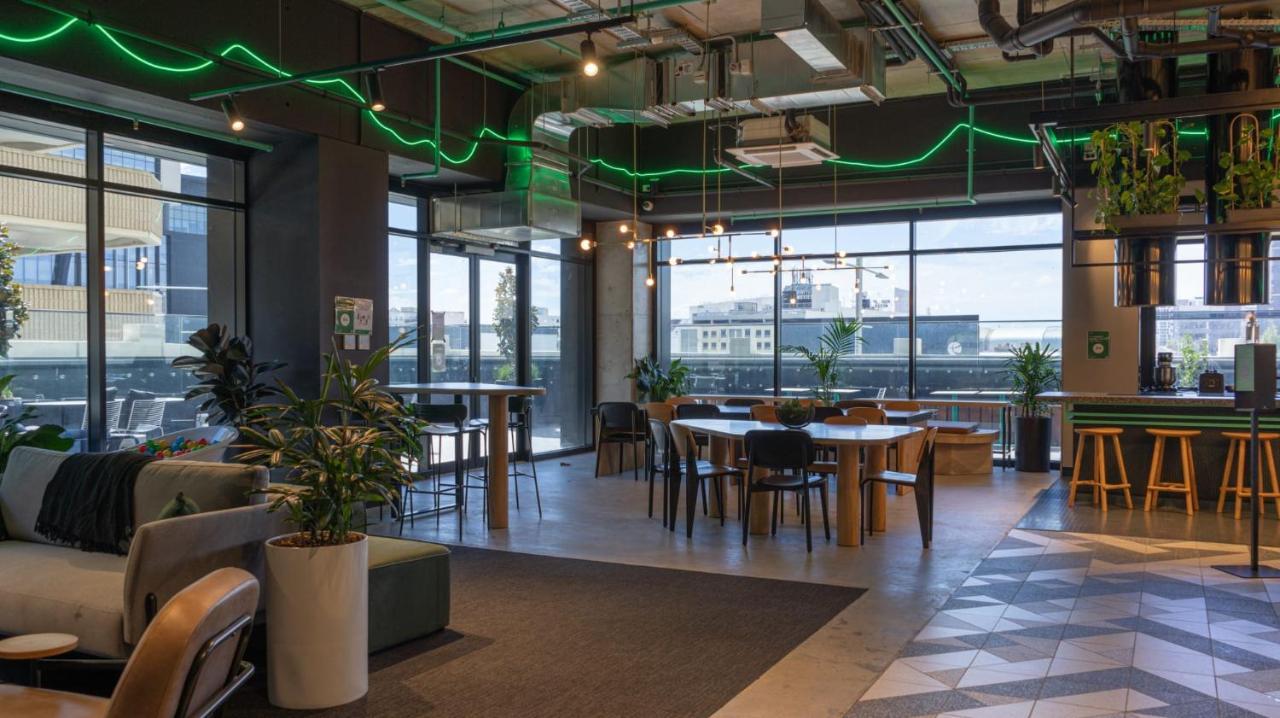 Modern Co-Living Apartments In Perth Central Экстерьер фото